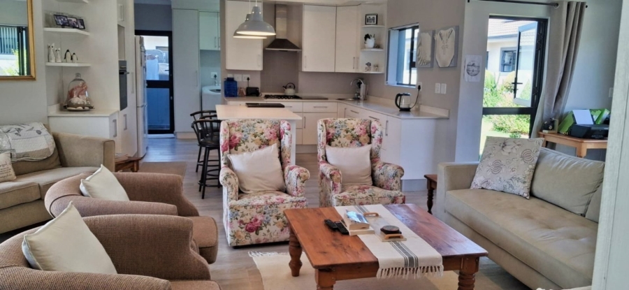 2 Bedroom Property for Sale in Voorbaai Western Cape